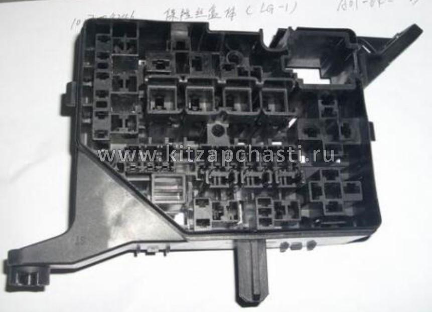 Подкапотный блок предохранителей Geely MK 1017004246